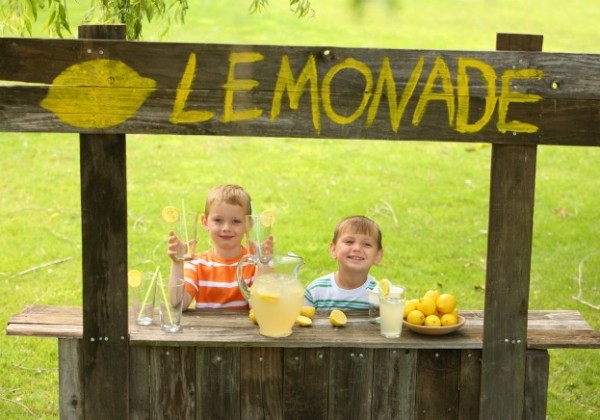 lemonade-stand-600x4201